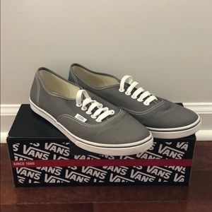 AUTHENTIC LO PRO VANS